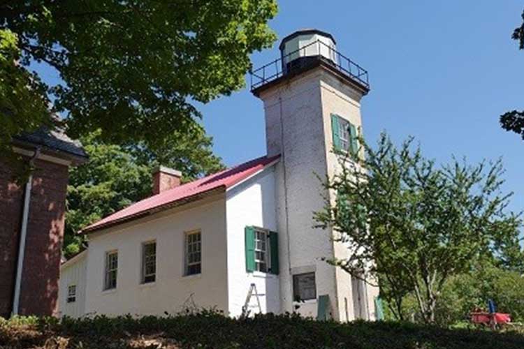 SouthFoxLighthouse.jpg