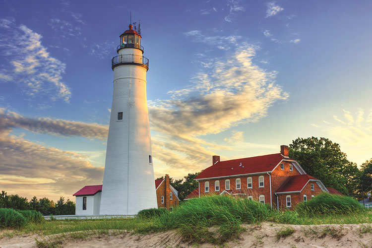 FortGratiotLighthouse2_750x500.jpg