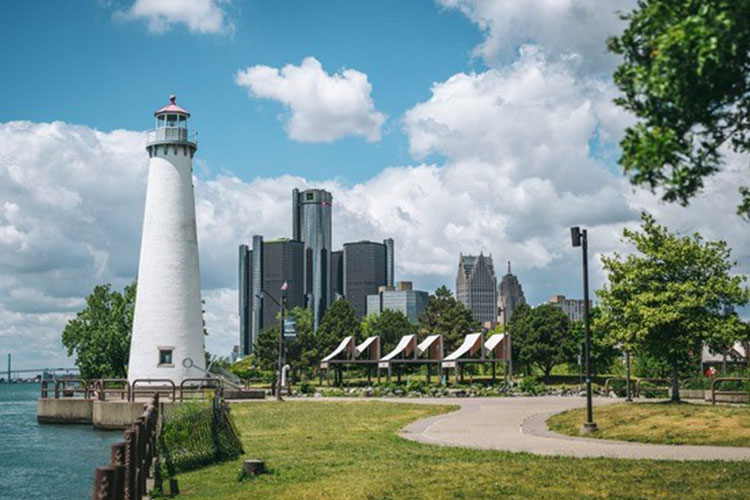 Detroit_Lighthouse_750x500.jpg