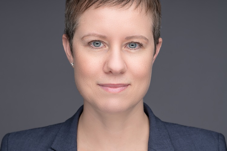 Jen Nelson Headshot 2018.jpg