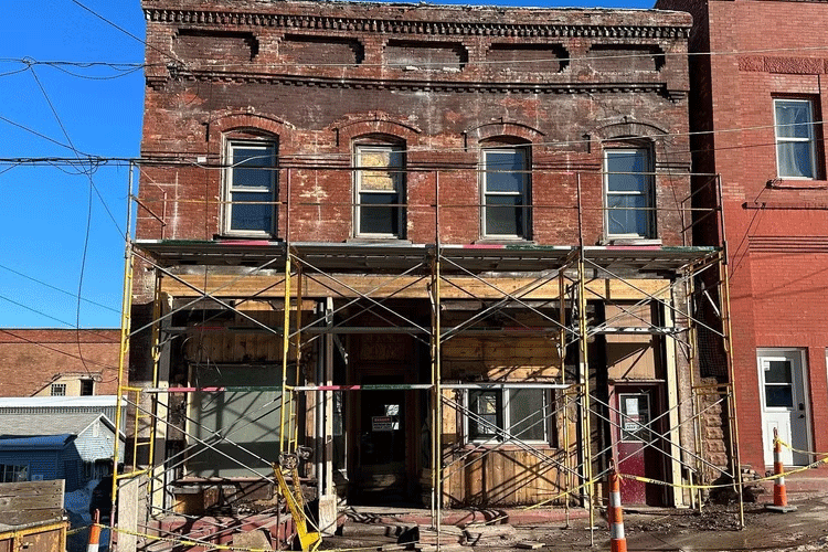 original historic building in Negaunee