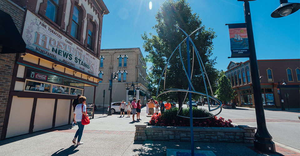 grand-haven-washington-ave_960x500.jpg
